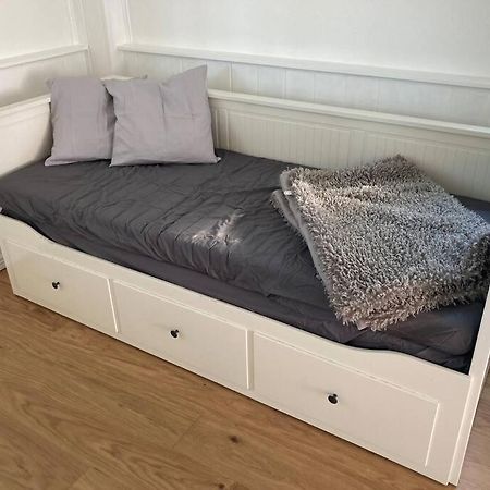 Fin Laegenhet Mitt Pa Bjaerehalvoen Apartment Bastad Luaran gambar