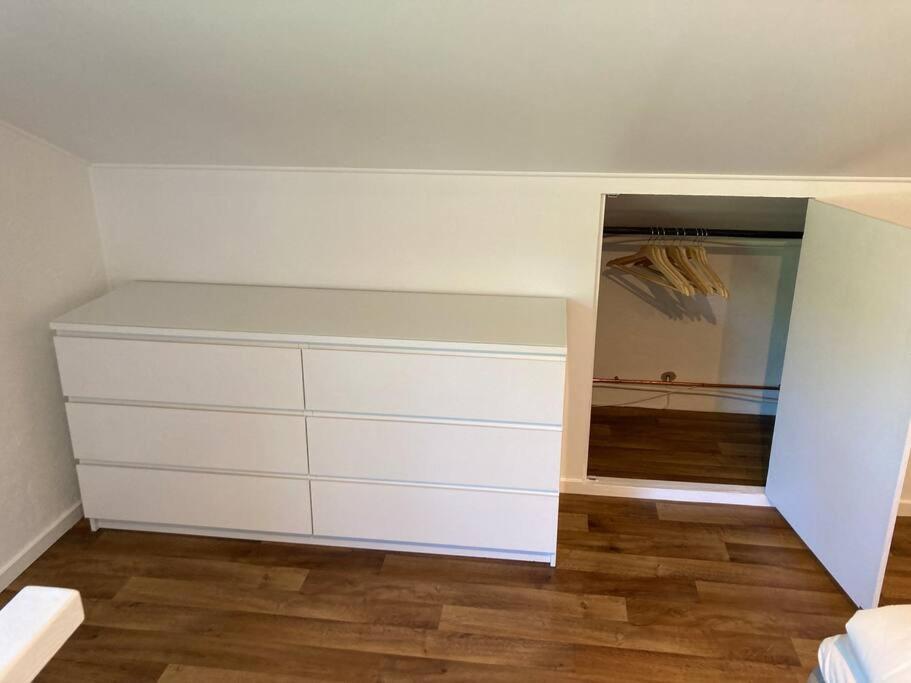 Fin Laegenhet Mitt Pa Bjaerehalvoen Apartment Bastad Luaran gambar